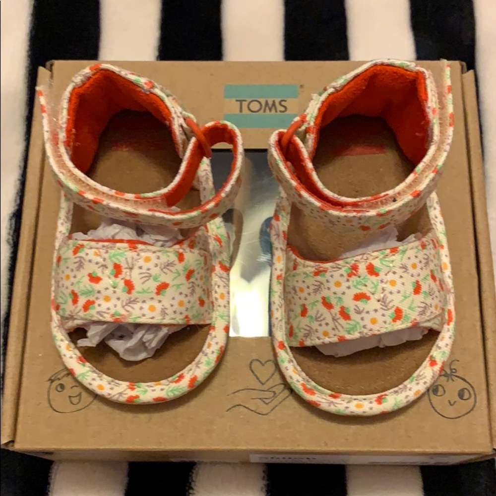 NIB Toms Shiloh Birch Local Sandals Infants